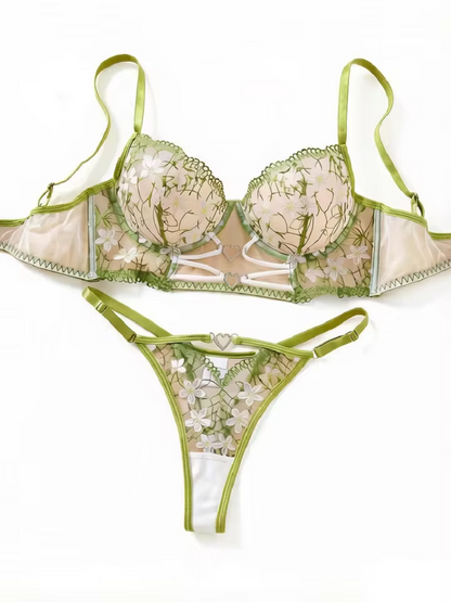 Green Daisy Embroidery 2-Piece Set