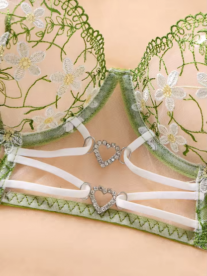 Green Daisy Embroidery 2-Piece Set